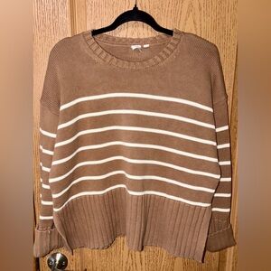 GAP Tan and White Stripes Oversized 24/7 Split-Hem Crewneck Sweater, size Small